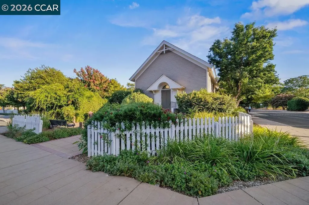 541 Mt Davidson Court Clayton CA 94517