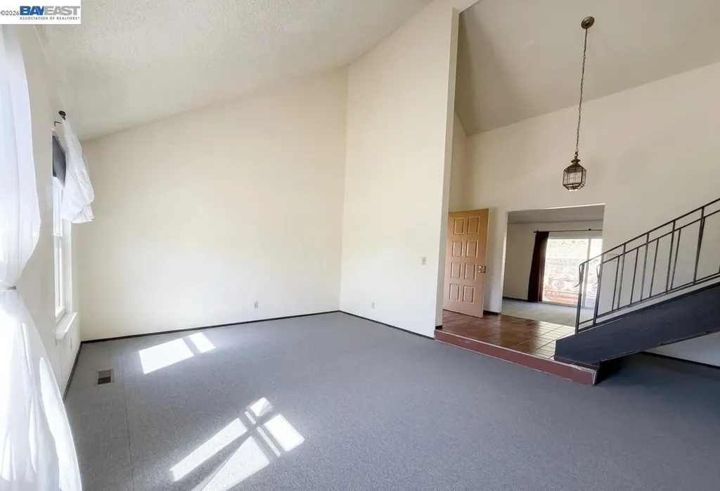 1936 Corte Cruz Pinole CA 94564