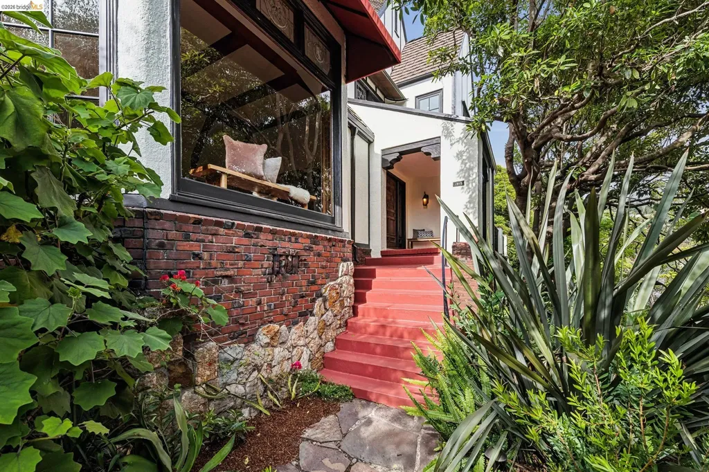1915 Thousand Oaks Boulevard Berkeley CA 94707