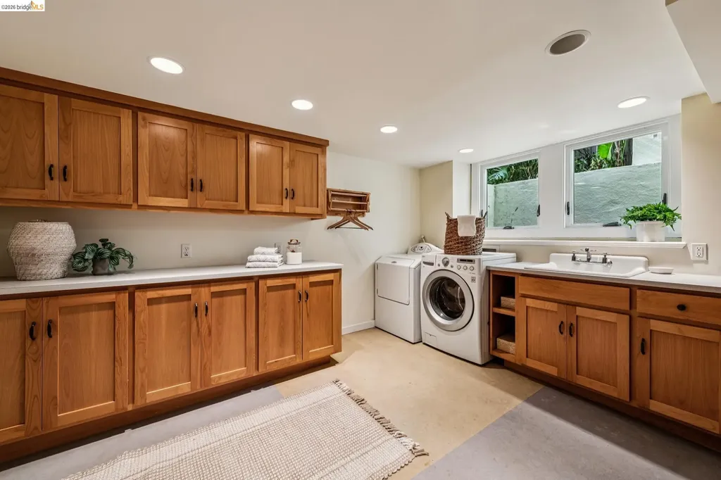 1915 Thousand Oaks Boulevard Berkeley CA 94707