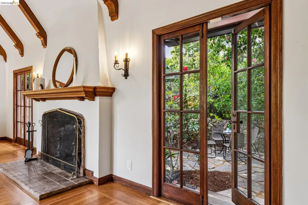 1915 Thousand Oaks Boulevard Berkeley CA 94707