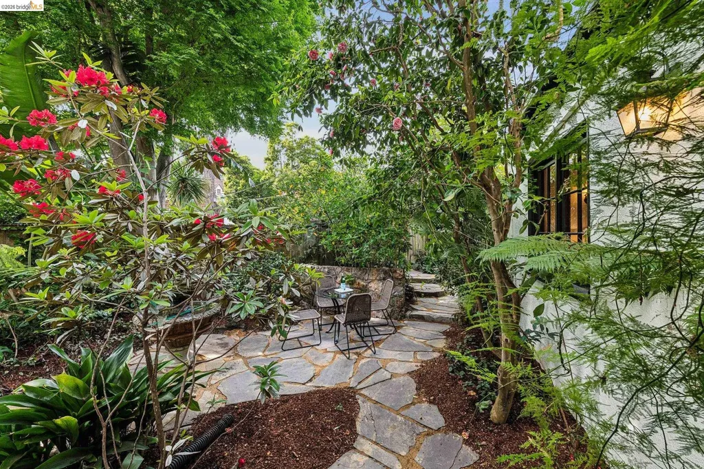 1915 Thousand Oaks Boulevard Berkeley CA 94707