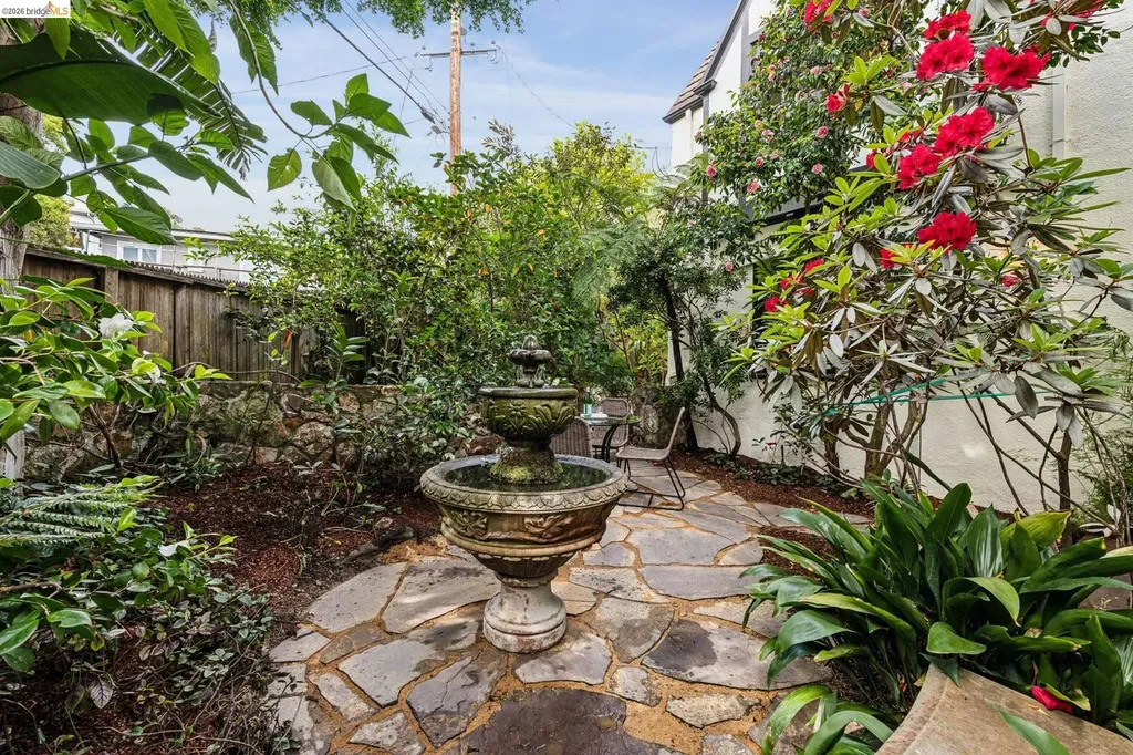 1915 Thousand Oaks Boulevard Berkeley CA 94707