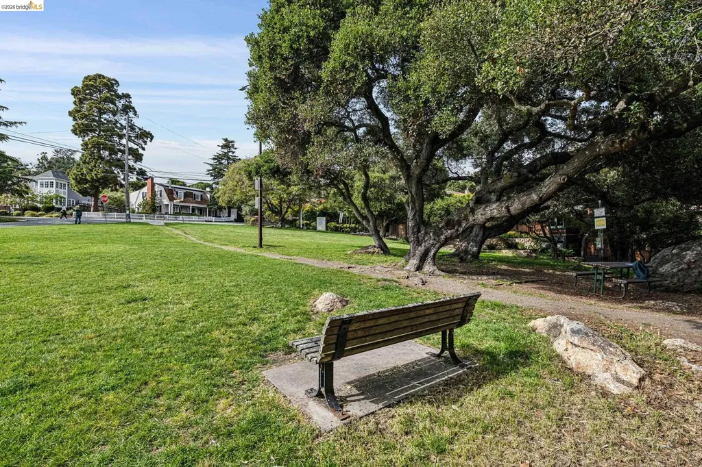 1915 Thousand Oaks Boulevard Berkeley CA 94707