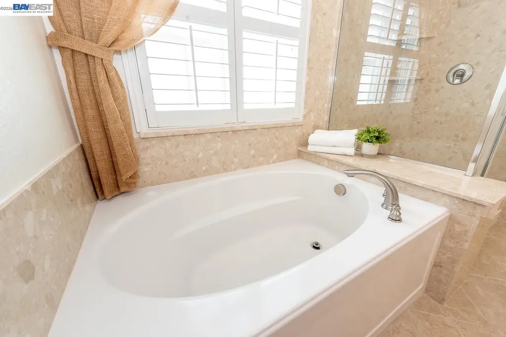 2527 Coldstream Way Hayward CA 94545