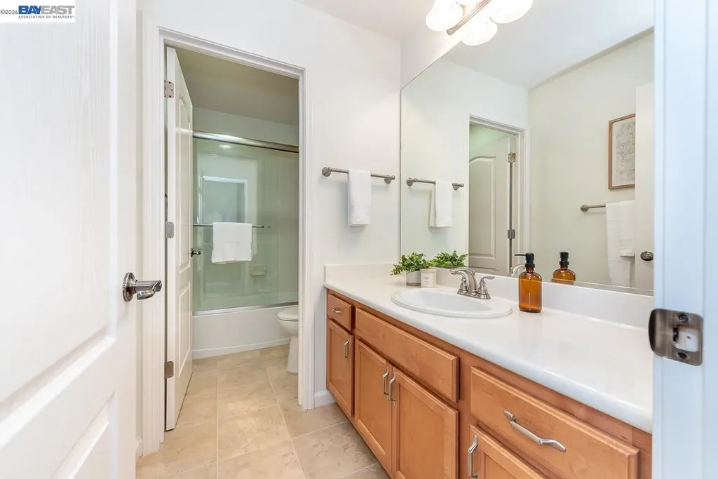 2527 Coldstream Way Hayward CA 94545