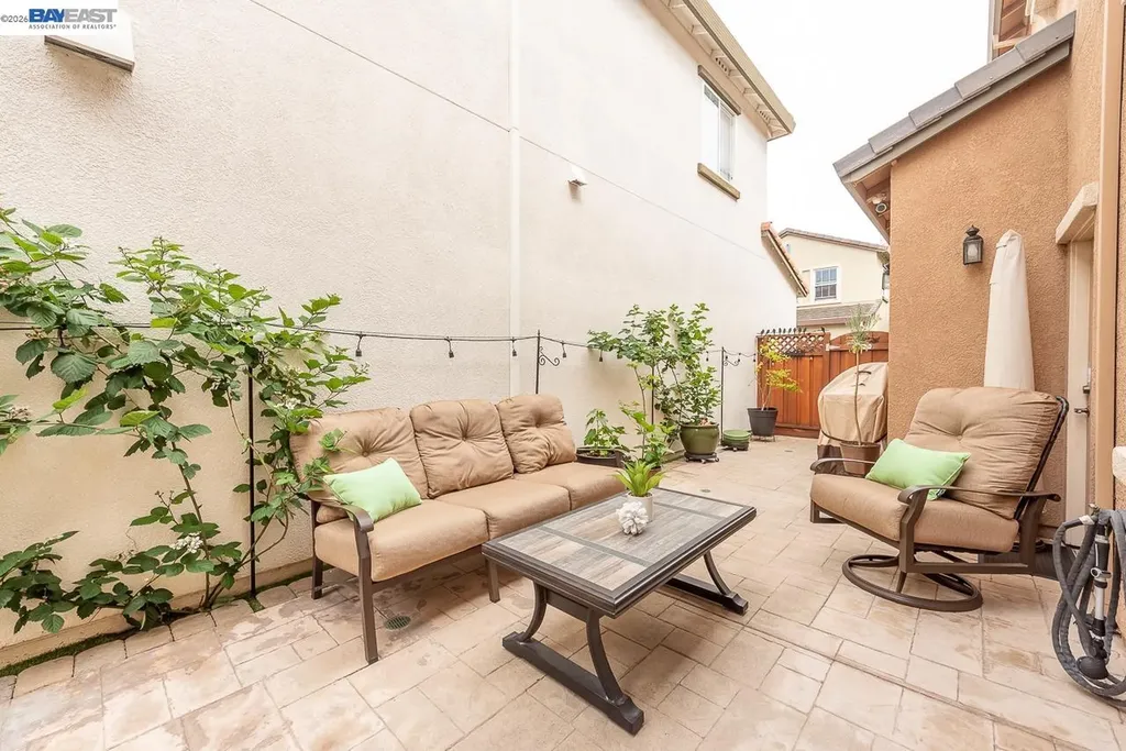 2527 Coldstream Way Hayward CA 94545