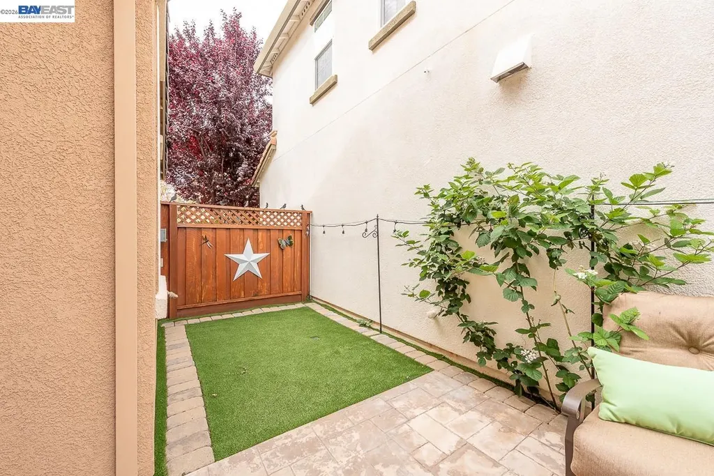 2527 Coldstream Way Hayward CA 94545