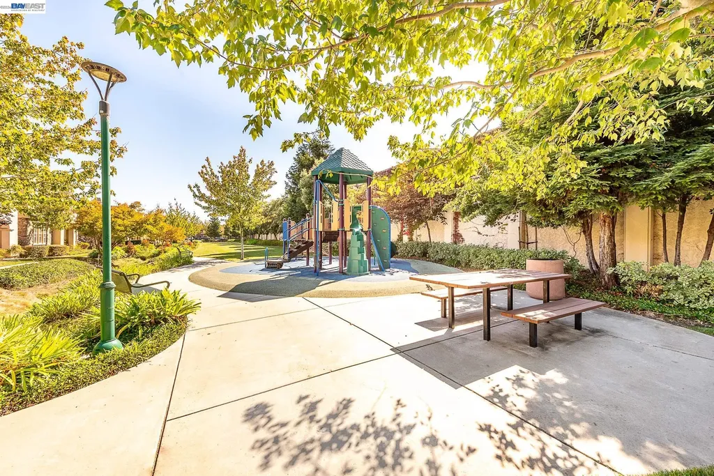 2527 Coldstream Way Hayward CA 94545