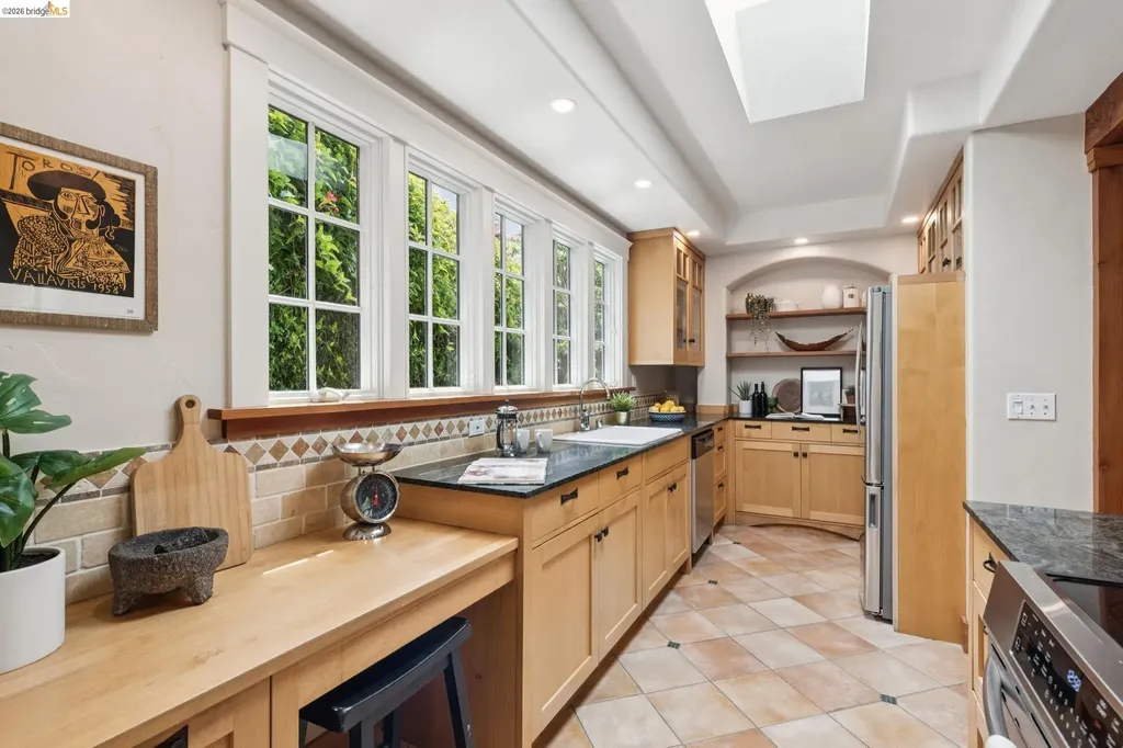 2370 Marin Avenue Berkeley CA 94708