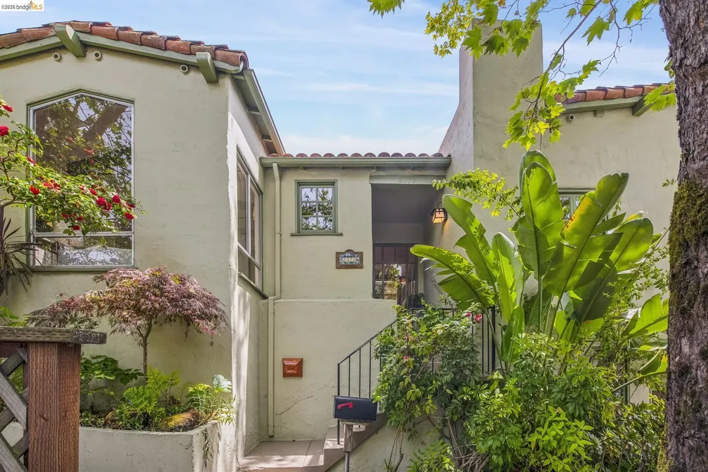 2370 Marin Avenue Berkeley CA 94708