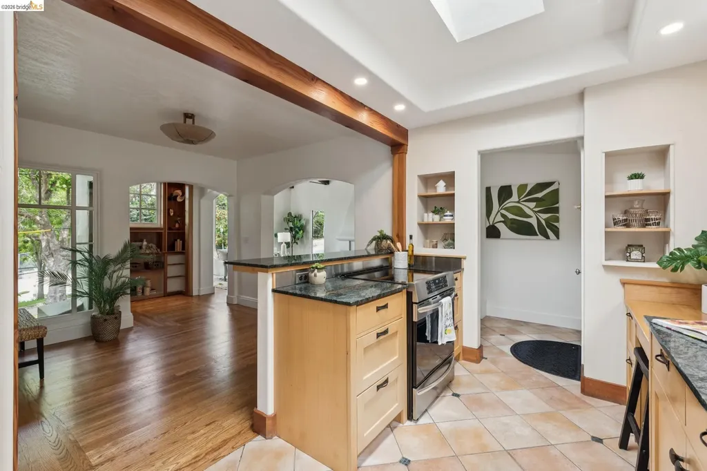 2370 Marin Avenue Berkeley CA 94708