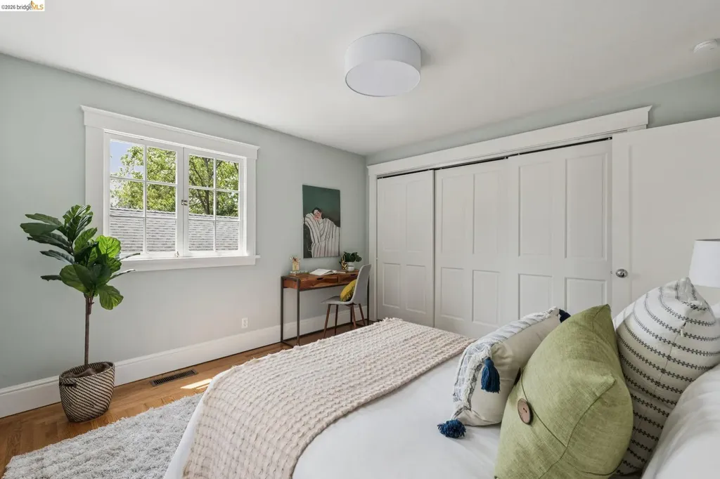 2370 Marin Avenue Berkeley CA 94708