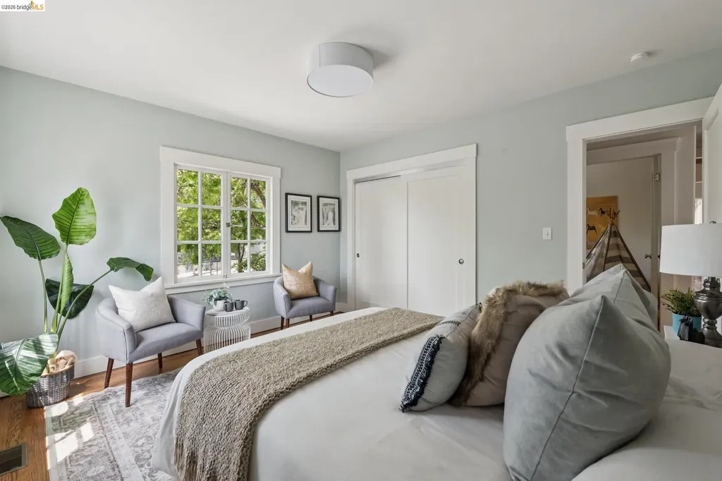 2370 Marin Avenue Berkeley CA 94708