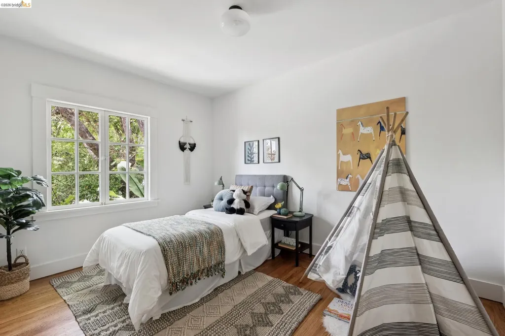 2370 Marin Avenue Berkeley CA 94708