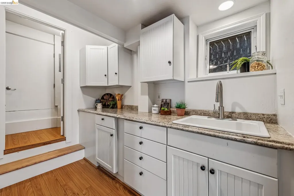 2370 Marin Avenue Berkeley CA 94708
