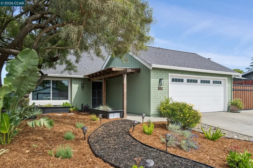 203 Radnor Court Benicia CA 94510