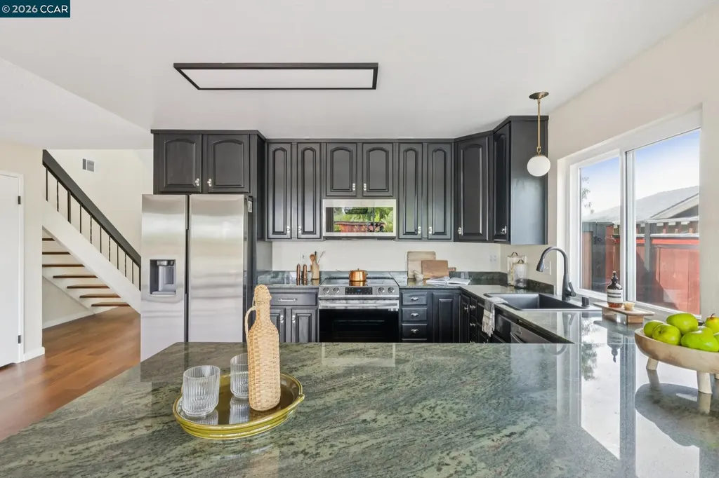 203 Radnor Court Benicia CA 94510