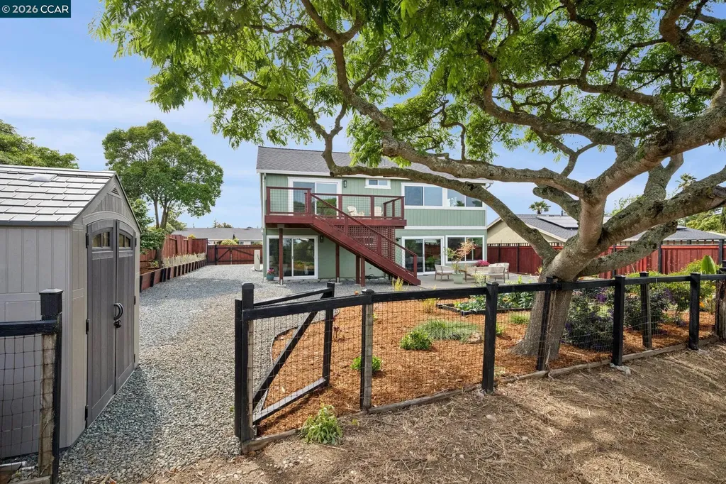 203 Radnor Court Benicia CA 94510