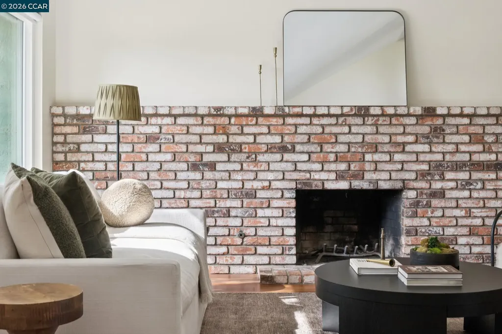 203 Radnor Court Benicia CA 94510