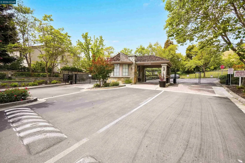 2020 Canyon Woods Drive San Ramon CA 94582