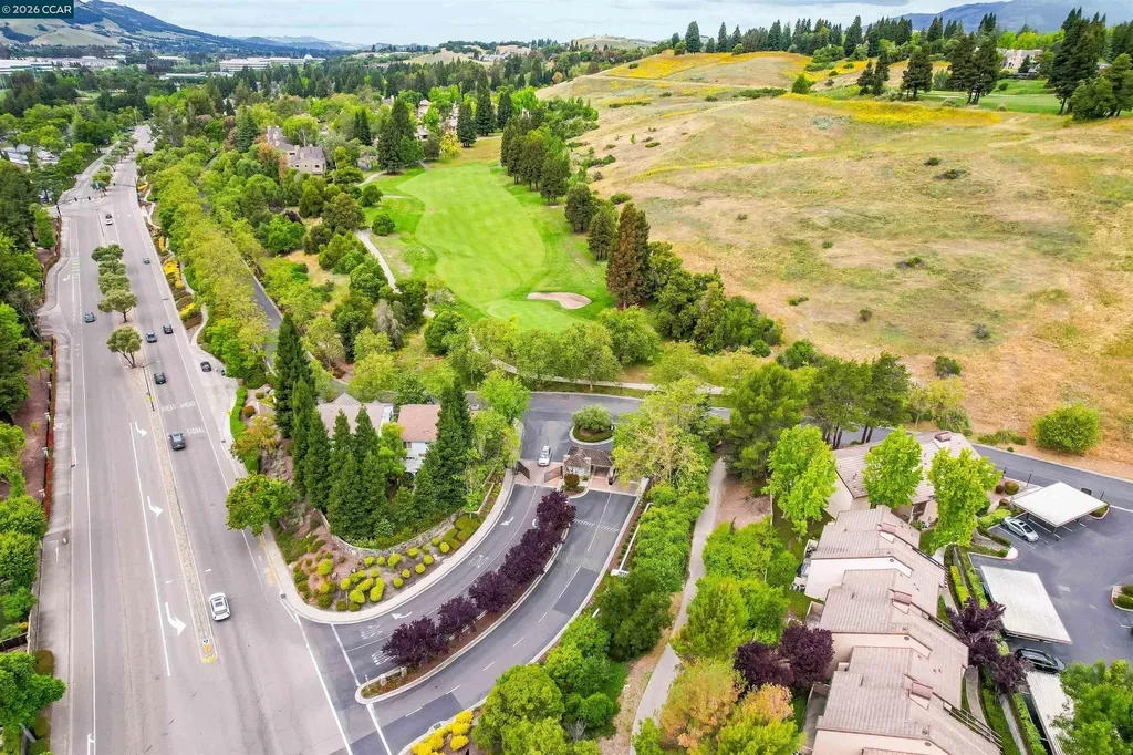 2020 Canyon Woods Drive San Ramon CA 94582