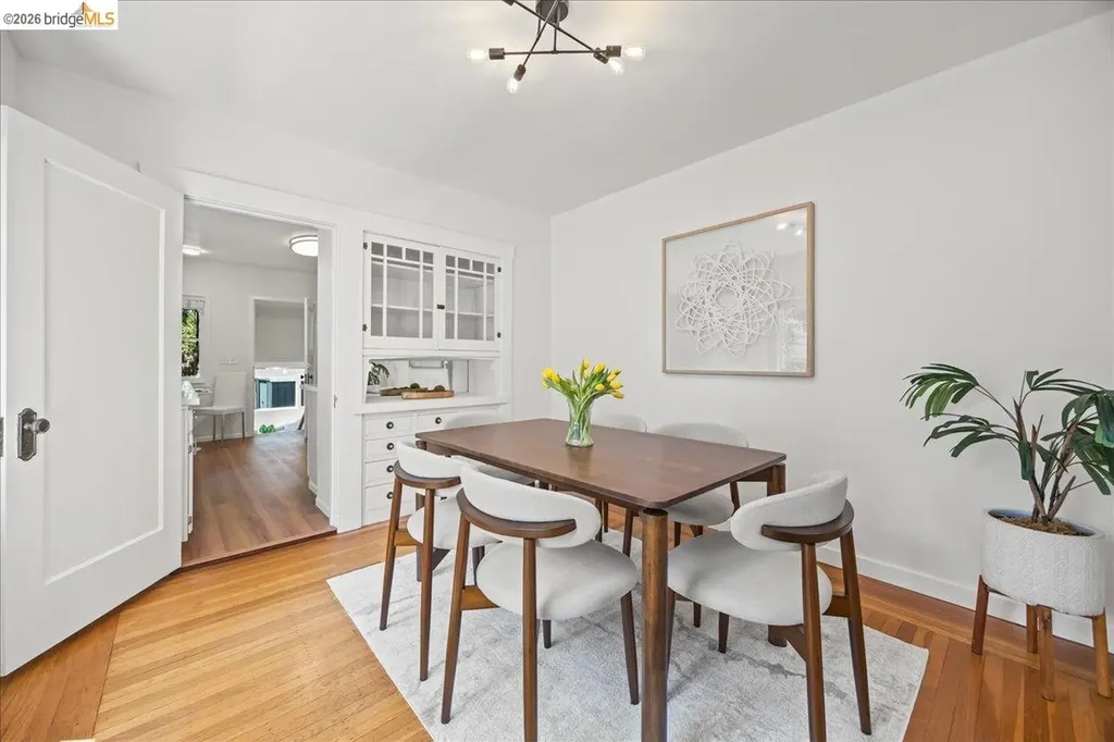1511 Sherman Street Alameda CA 94501