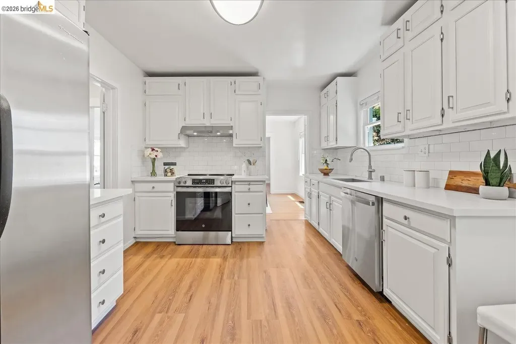 1511 Sherman Street Alameda CA 94501