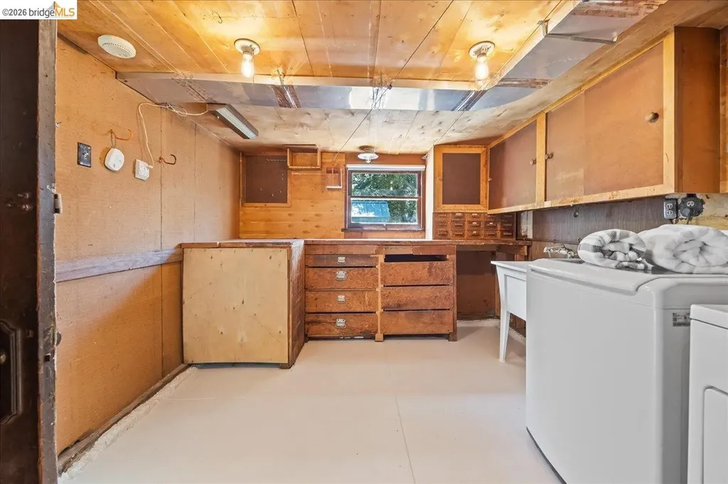1511 Sherman Street Alameda CA 94501