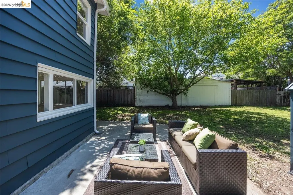 1511 Sherman Street Alameda CA 94501