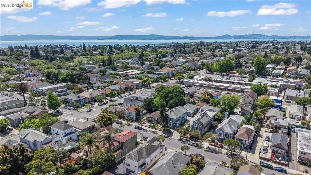 1511 Sherman Street Alameda CA 94501