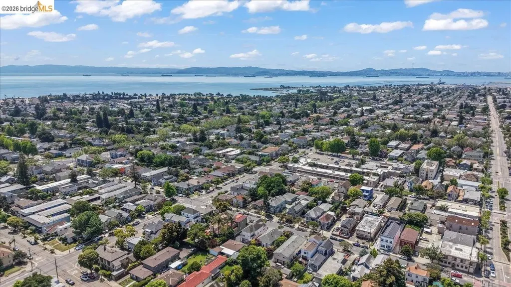 1511 Sherman Street Alameda CA 94501