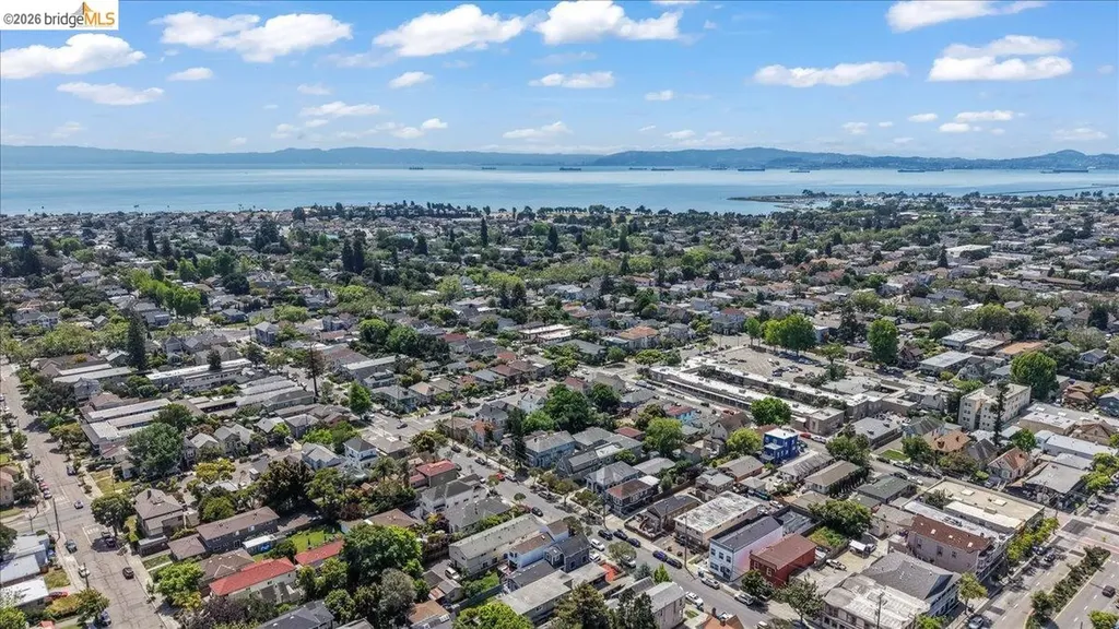 1511 Sherman Street Alameda CA 94501