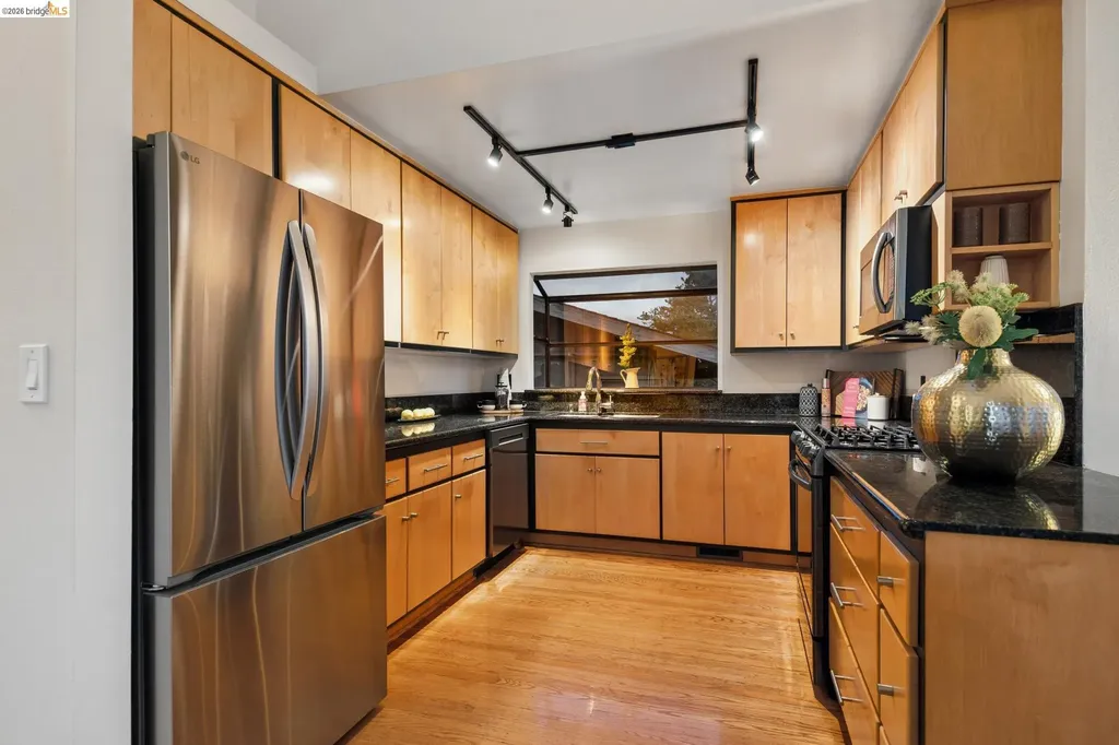862 Hillside Avenue Albany CA 94706