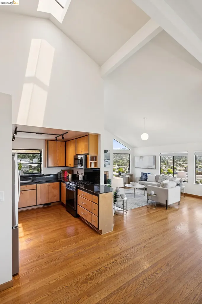 862 Hillside Avenue Albany CA 94706