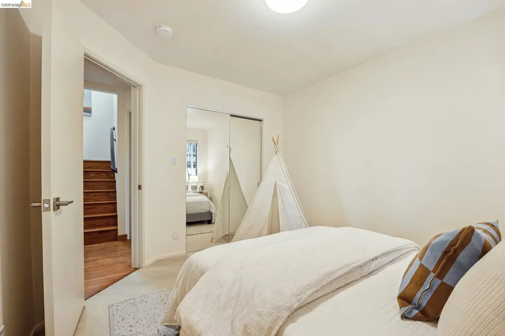 862 Hillside Avenue Albany CA 94706