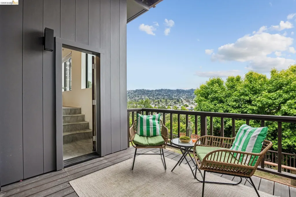 862 Hillside Avenue Albany CA 94706