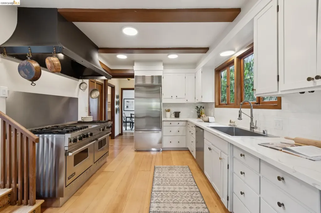 17 Eucalyptus Road Berkeley CA 94705