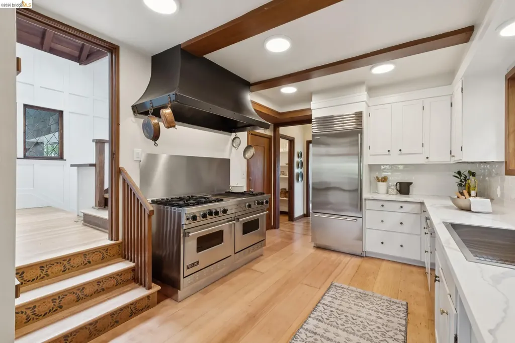 17 Eucalyptus Road Berkeley CA 94705