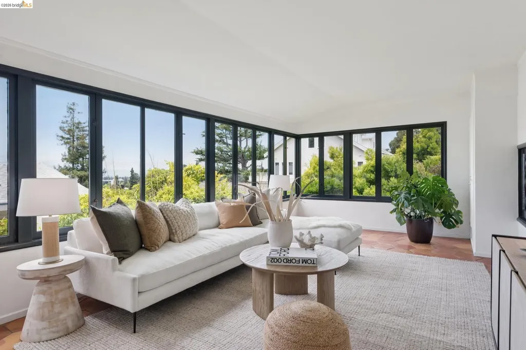 17 Eucalyptus Road Berkeley CA 94705