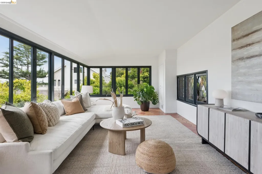 17 Eucalyptus Road Berkeley CA 94705