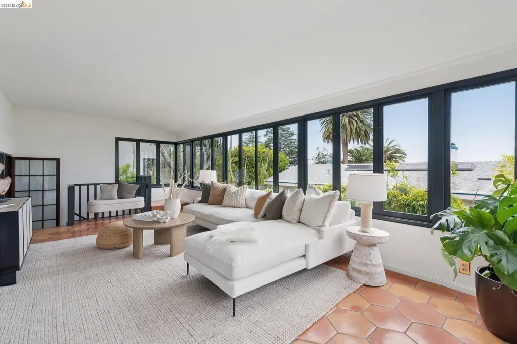 17 Eucalyptus Road Berkeley CA 94705