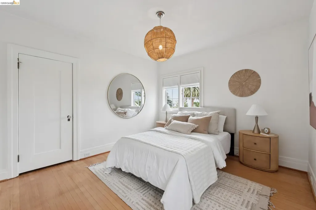 17 Eucalyptus Road Berkeley CA 94705