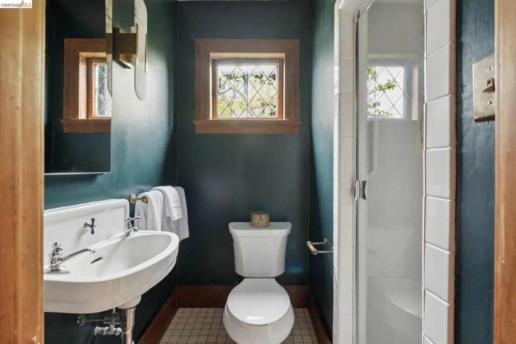 17 Eucalyptus Road Berkeley CA 94705