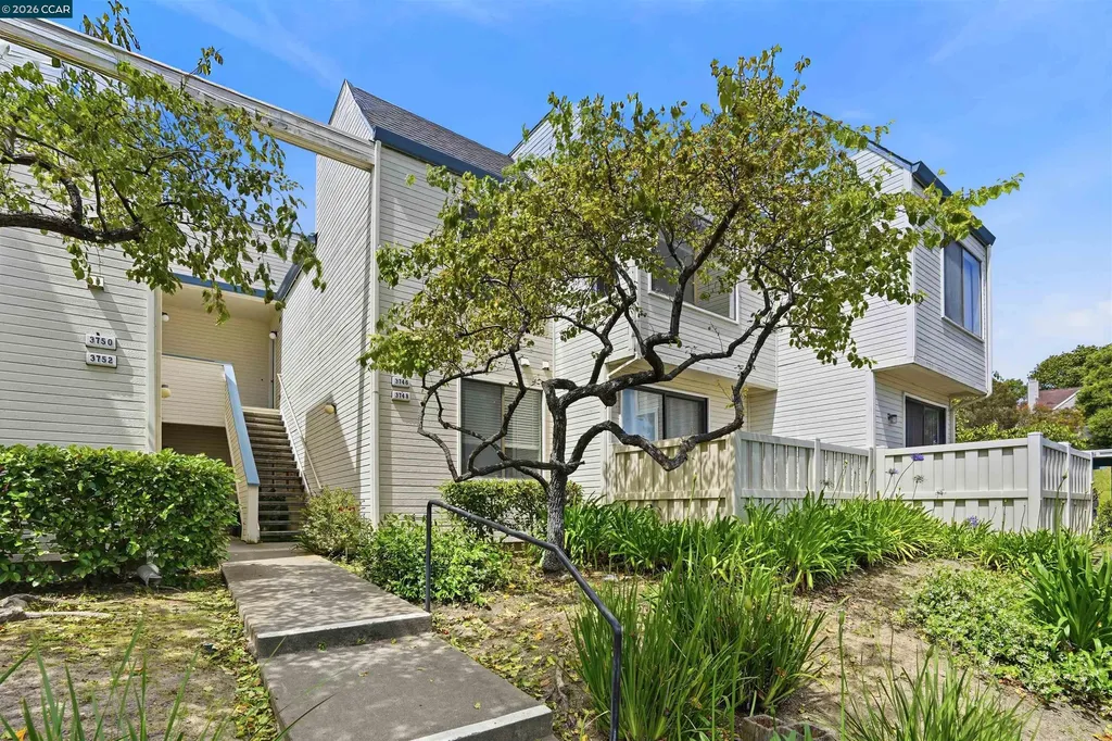 3746 Stoneglen N Richmond CA 94806