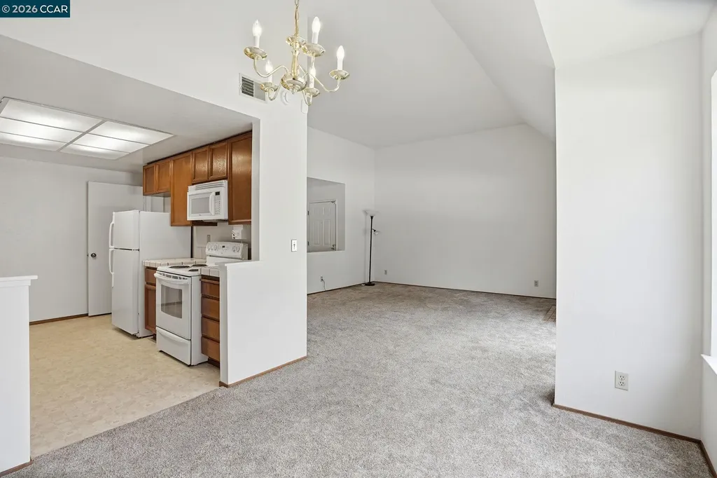 3746 Stoneglen N Richmond CA 94806