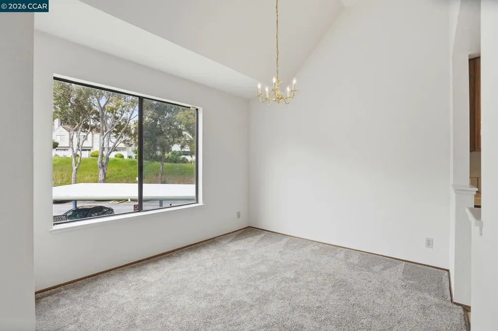 3746 Stoneglen N Richmond CA 94806