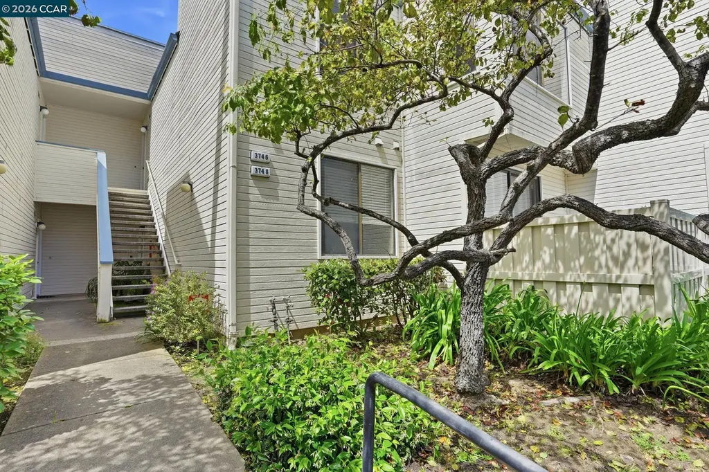 3746 Stoneglen N Richmond CA 94806
