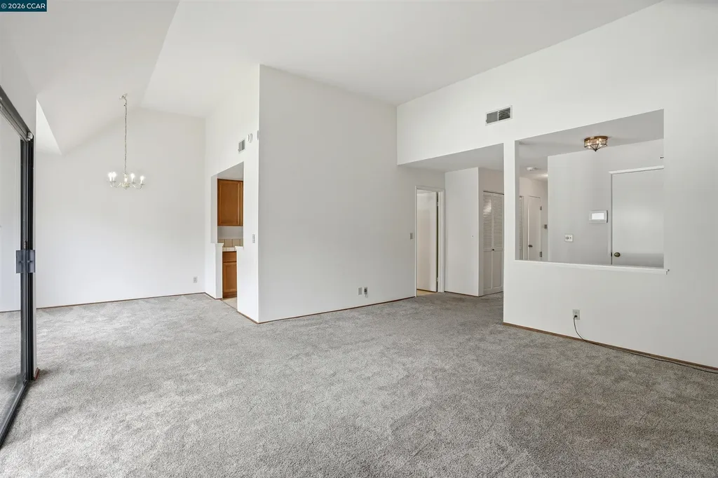 3746 Stoneglen N Richmond CA 94806