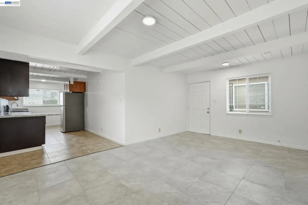 2858 17th Street San Pablo CA 94806